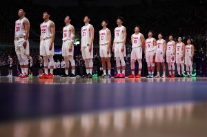 半场九人有得分进账&amp;amp;一度领先新西兰11分，你给中国男篮上半场的表现打几分？