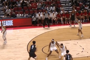 “陪跑”变黑马，NBA首秀结束的杨瀚森会是下一个姚明吗？